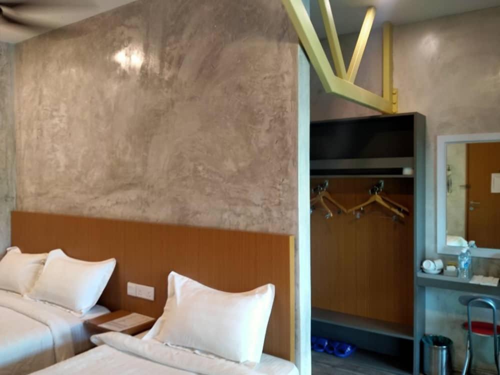Rick Resort Teluk Intan Exterior photo