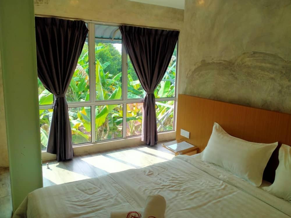 Rick Resort Teluk Intan Exterior photo